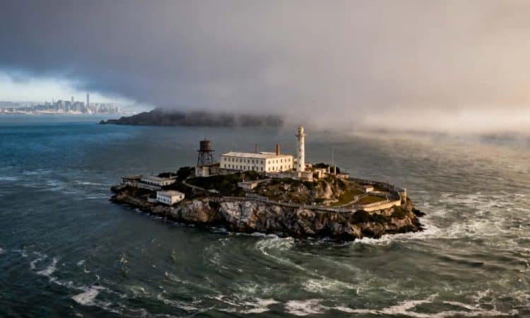 Pulau Alcatraz: Penjara Legendaris di Tengah Teluk San Francisco